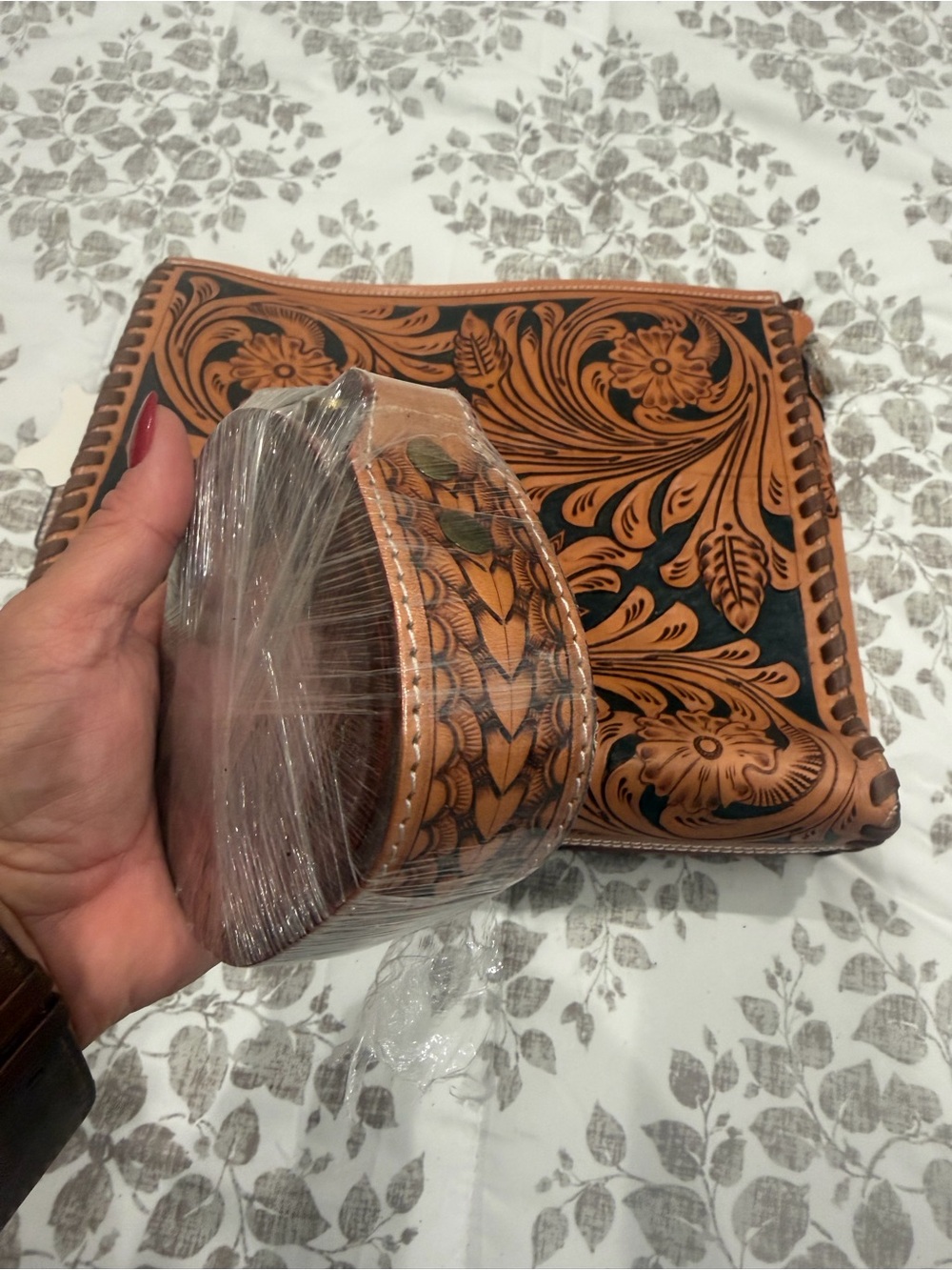 NWT - American Darling Tote Leather with leather strap